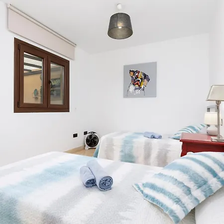 Villa Sunset 4 Bedroom 200m To Beach+fast Wifi *