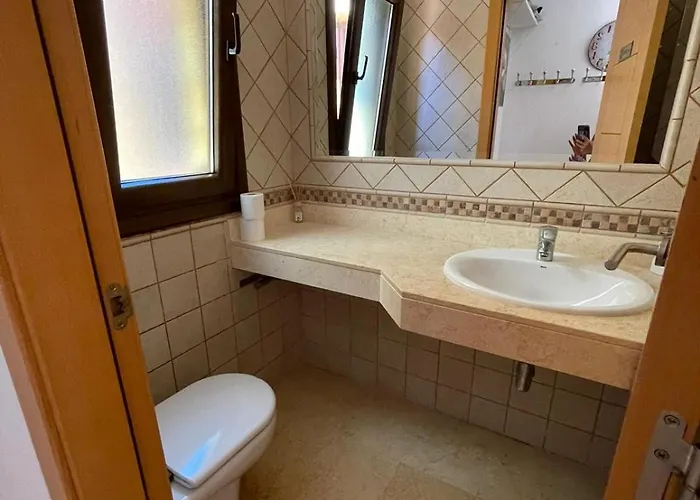 Sunset 4 Bedroom 200m To Beach+fast Wifi Vila