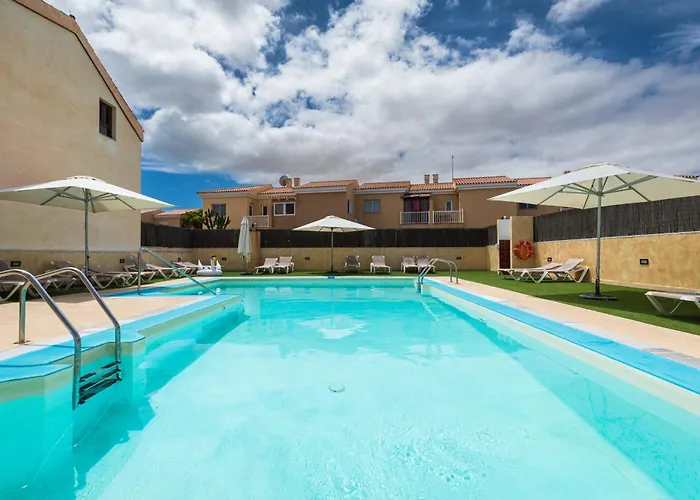 Sunset 4 Bedroom 200m To Beach+fast Wifi Vila *