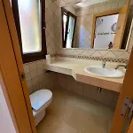 Sunset 4 Bedroom 200m To Beach+fast Wifi Villa