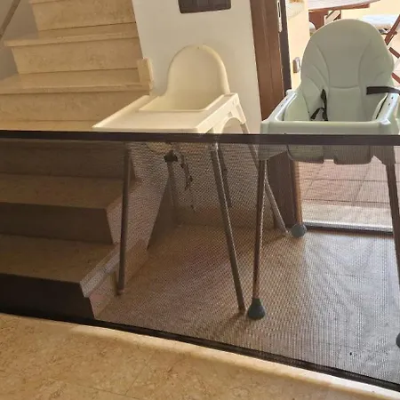 Sunset 4 Bedroom 200m To Beach+fast Wifi