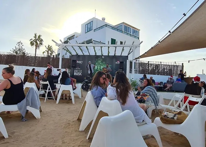 Willa Sunset 4 Bedroom 200m To Beach+fast Wifi Corralejo