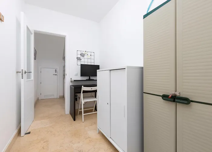 Sunset 4 Bedroom 200m To Beach+fast Wifi *